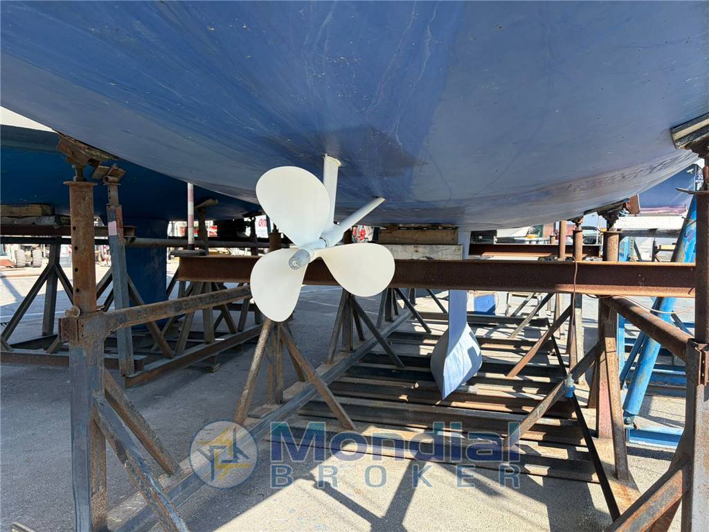JEANNEAU SUN ODYSSEY 43