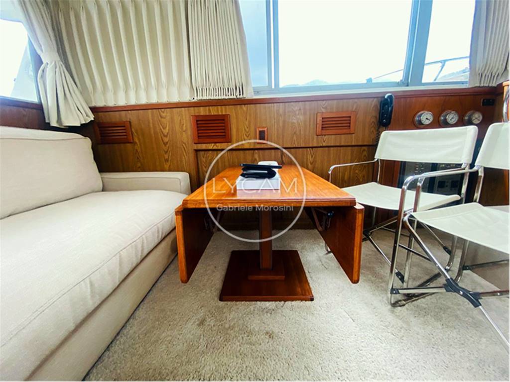 Bertram 38