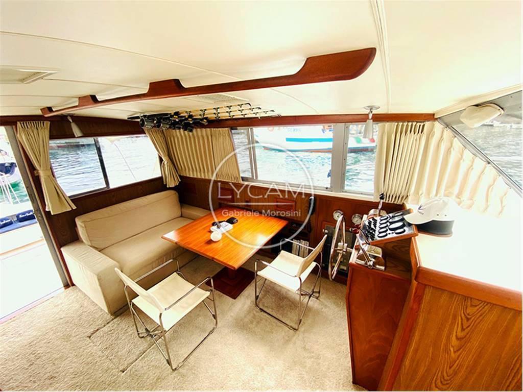 Bertram 38