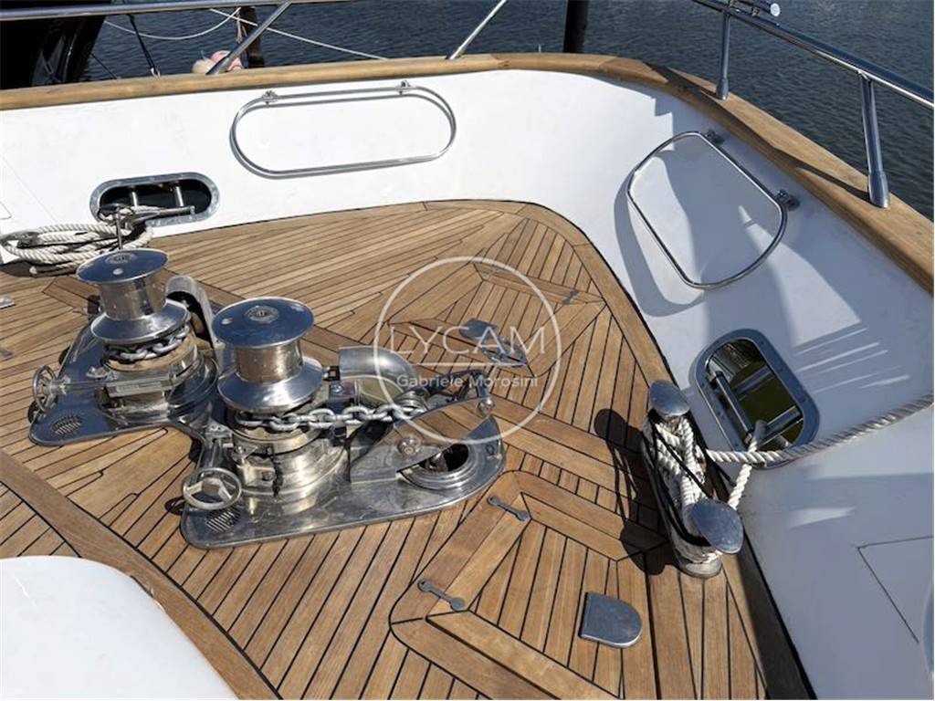 Fipa Italiana Yachts Maiora 27