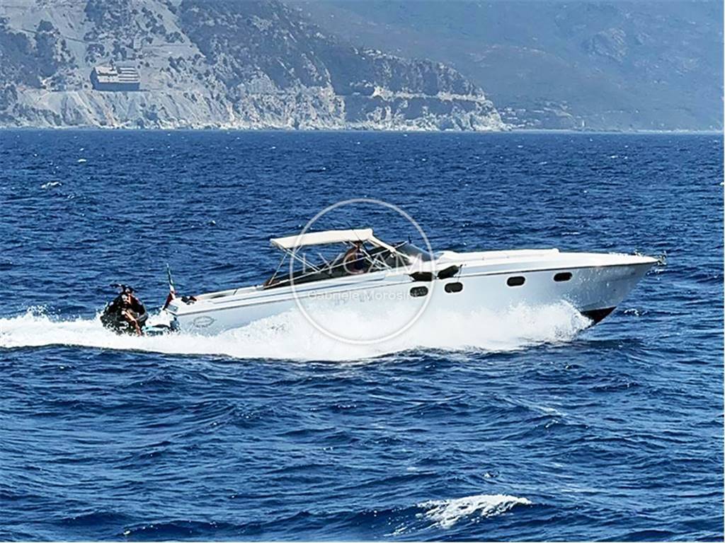 Magnum Marine 40 Sport