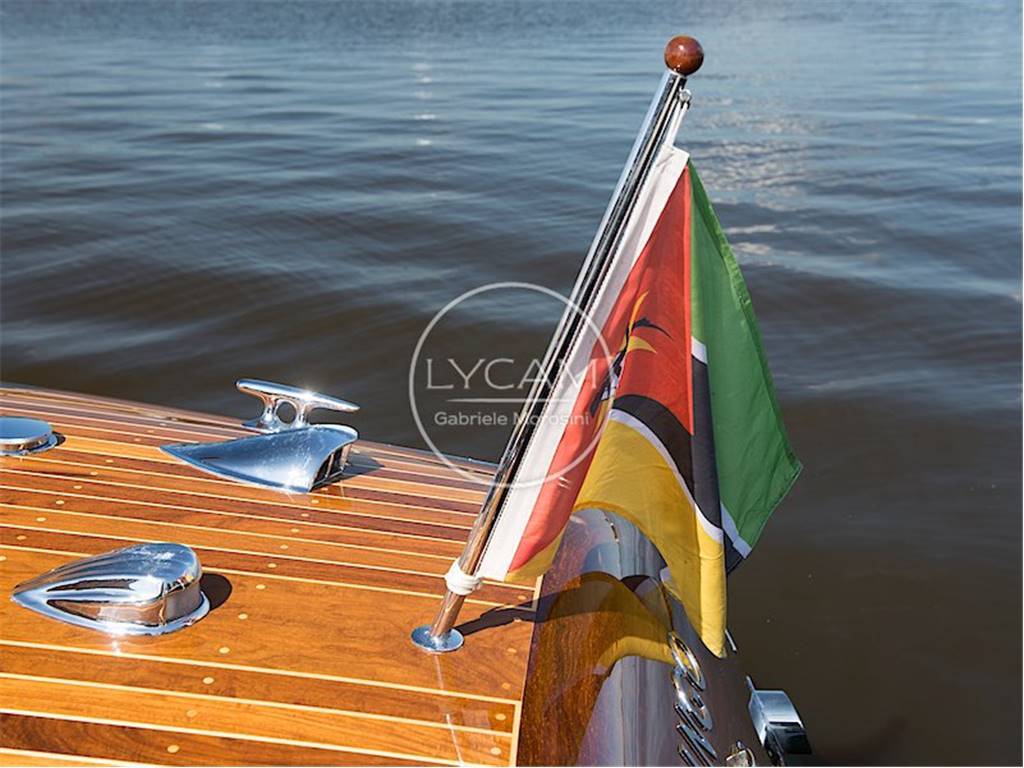 Riva Tritone