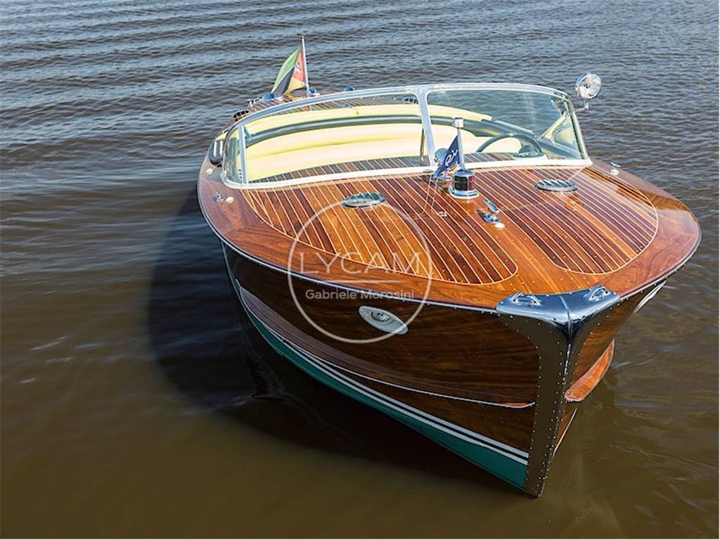 Riva Tritone