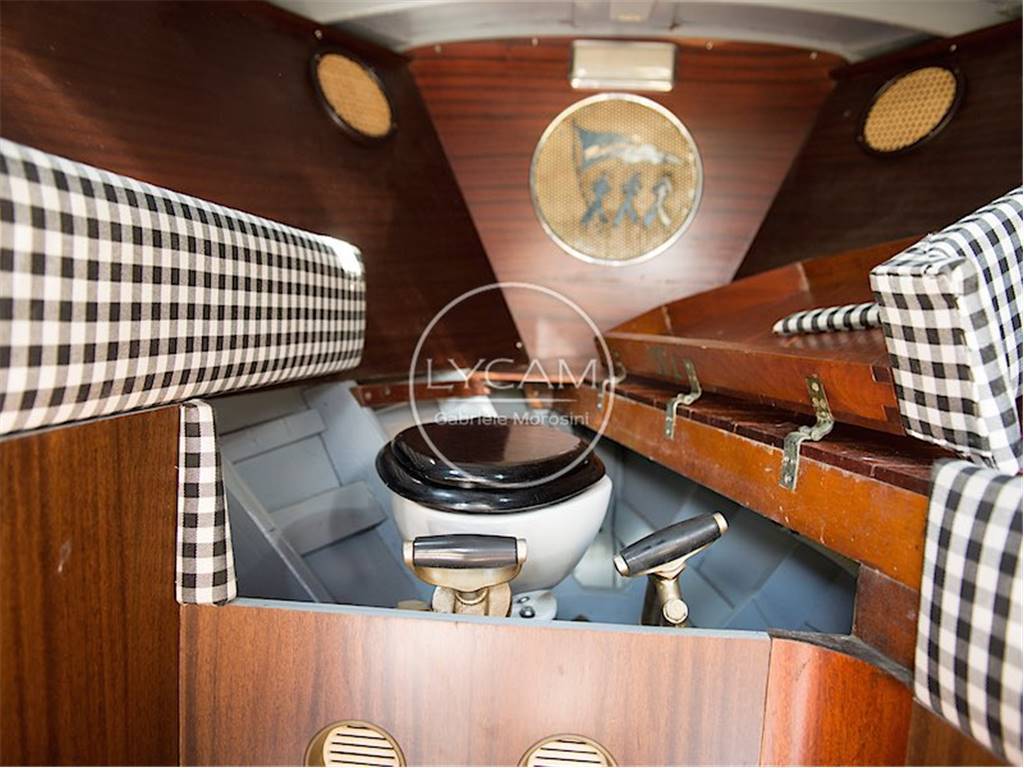 Riva Tritone