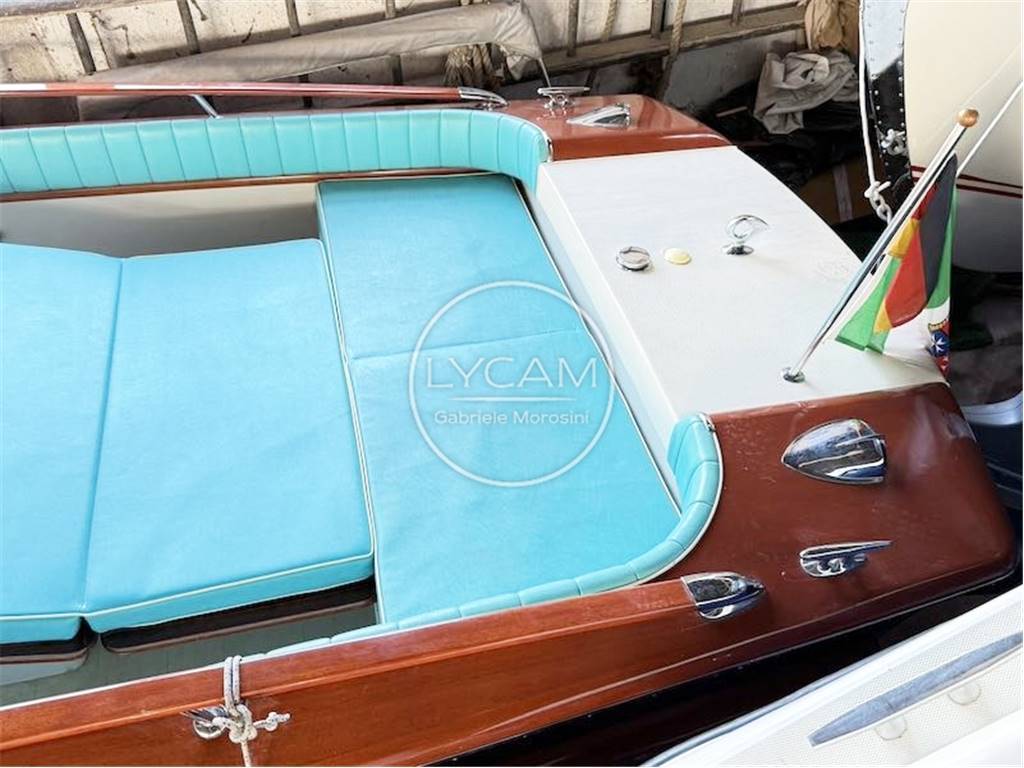 Riva Junior