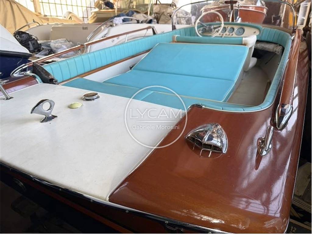 Riva Junior