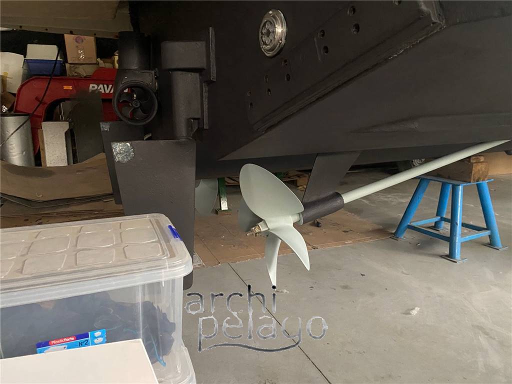 Cantieri Estensi F370 Bluetime