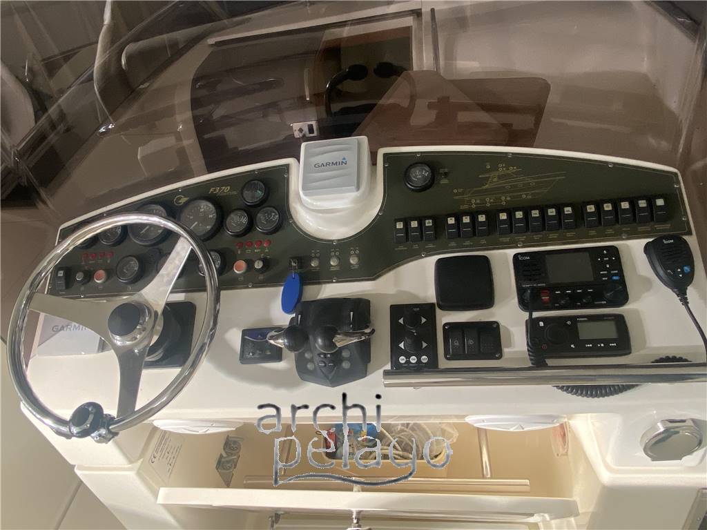 Cantieri Estensi F370 Bluetime