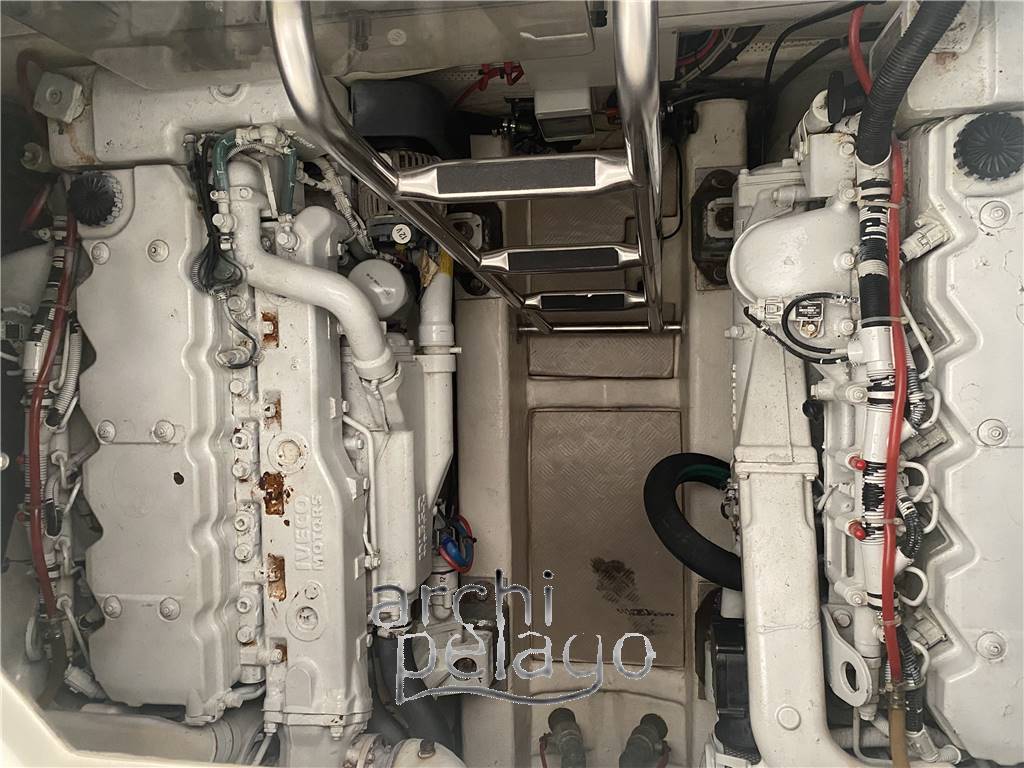 Cantieri Estensi F370 Bluetime
