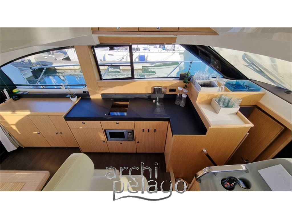 Bavaria Yachtbau GMBH Virtess 420 FLY