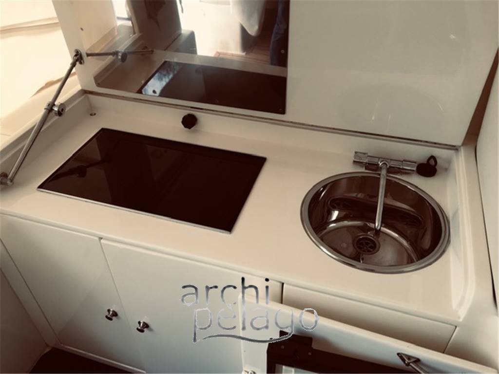 Uniesse Marine 48' T-Top