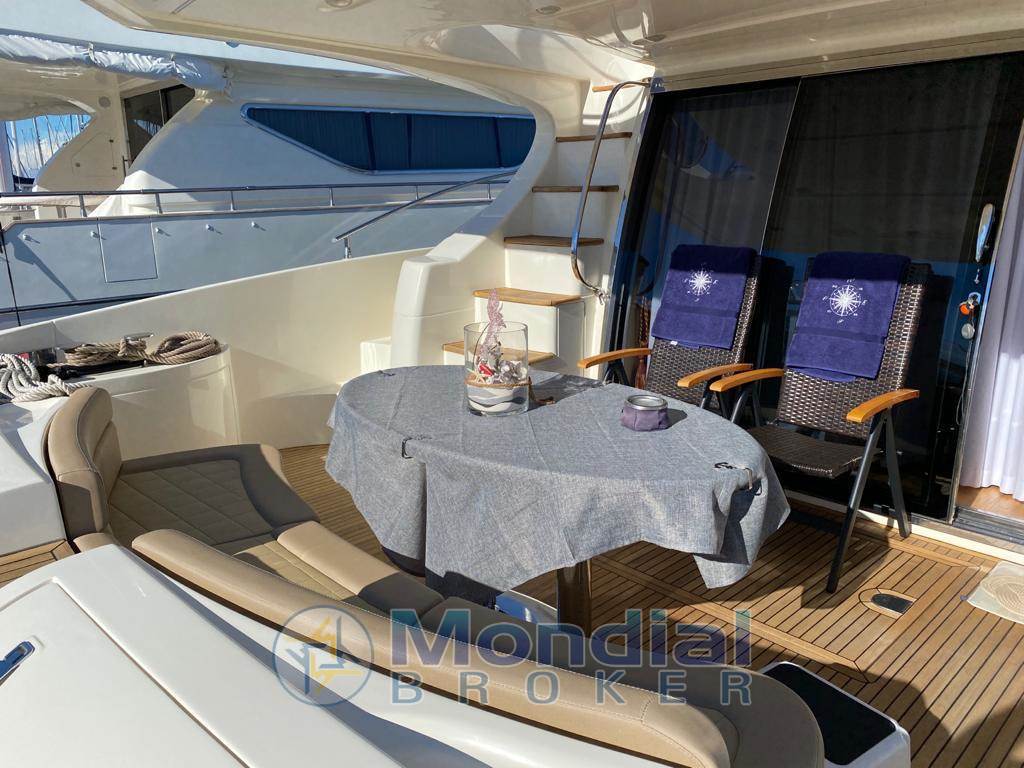 Azimut AZ 62