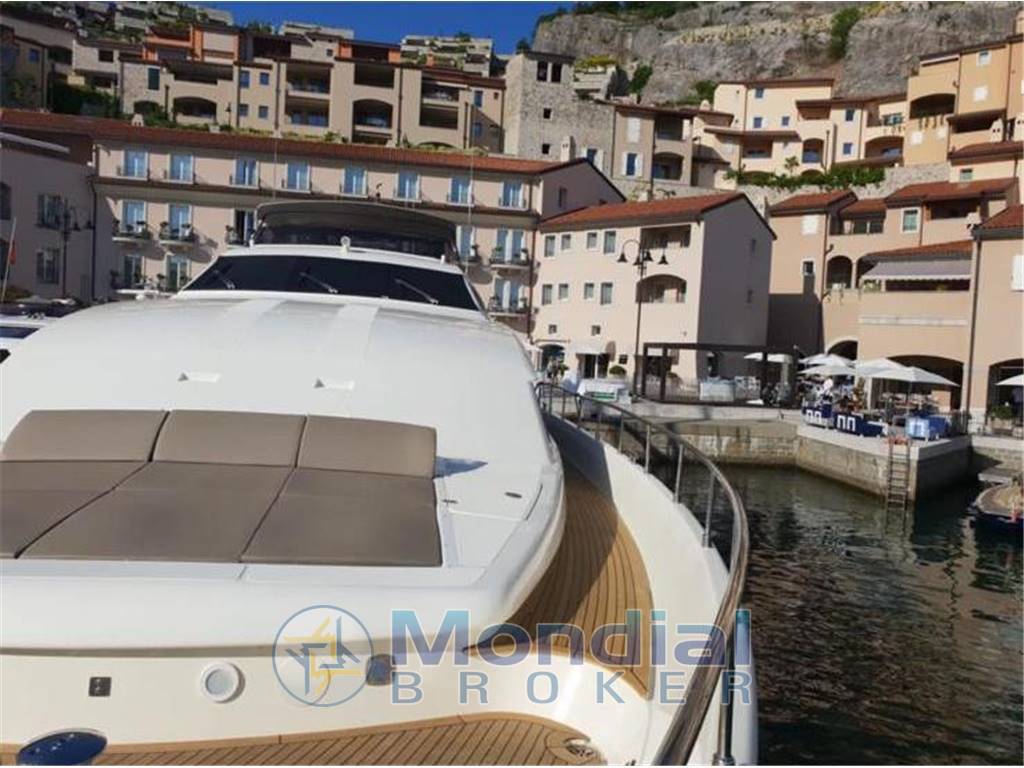 Ferretti Yachts FERRETTI CUSTOM LINE 94 - scafo #20