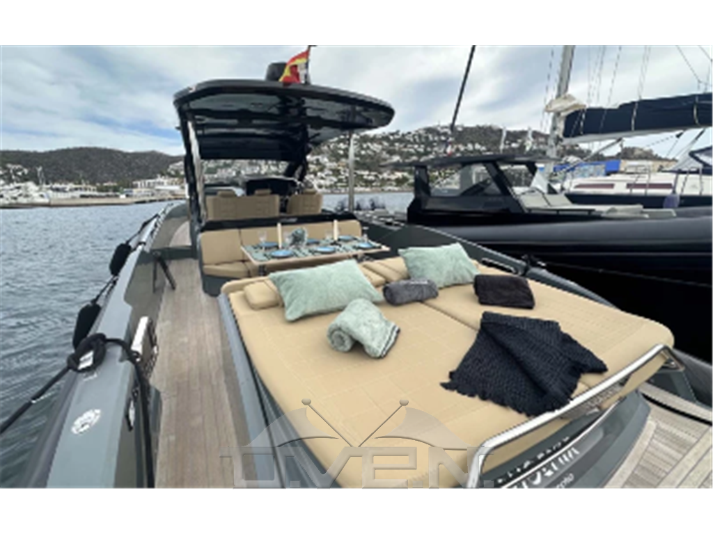 SACS  REBEL REBEL 47 hard top