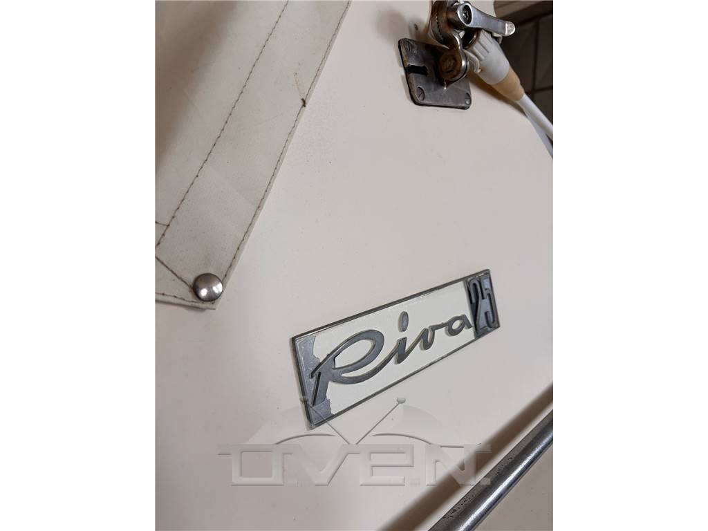 RIVA BERTRAM 25 sport