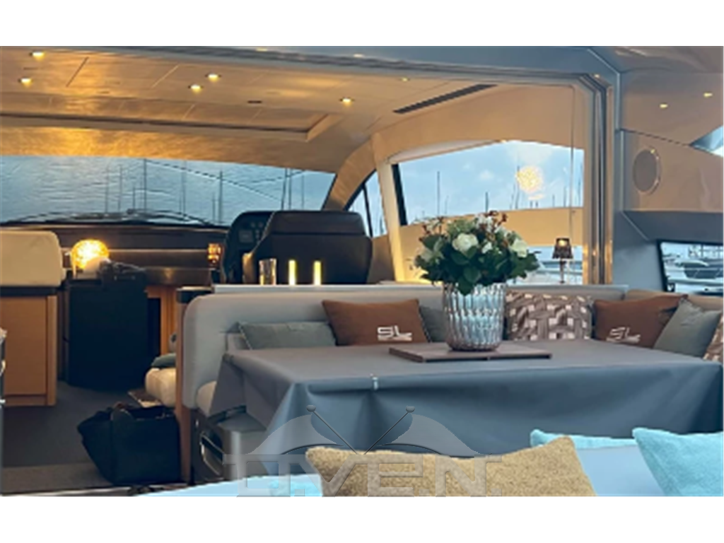 Pershing 64 64 Hard Top