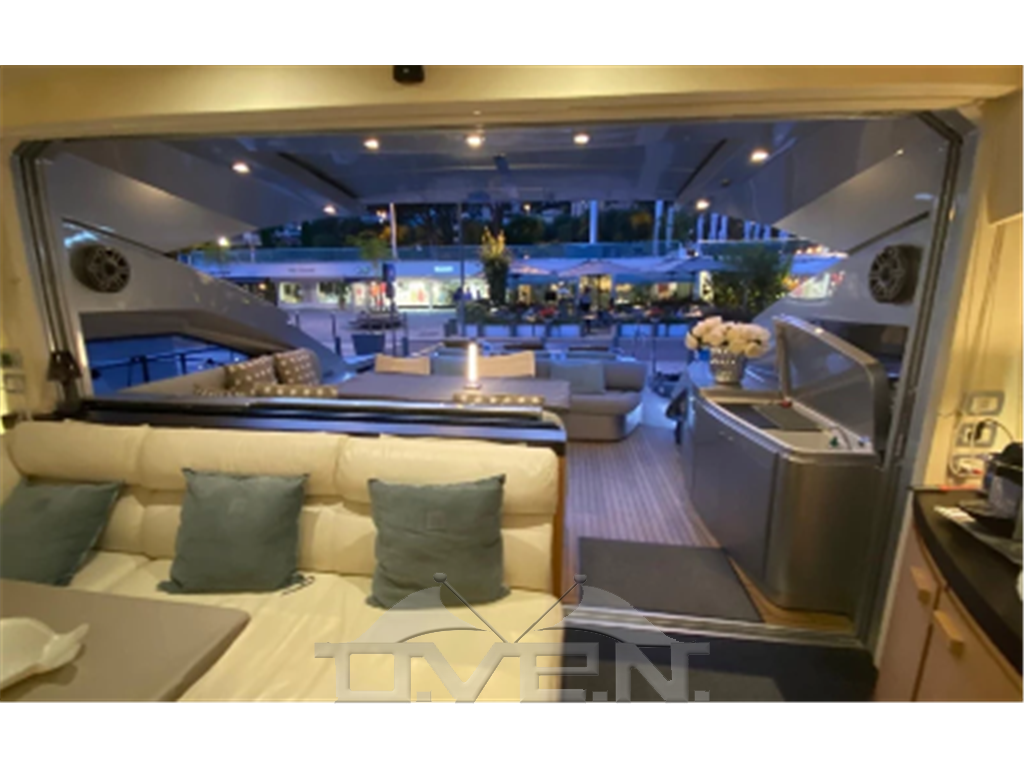Pershing 64 64 Hard Top