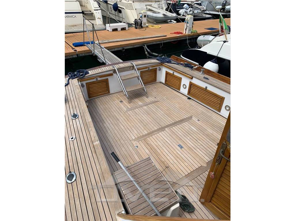 Motomar 43 43 hard top