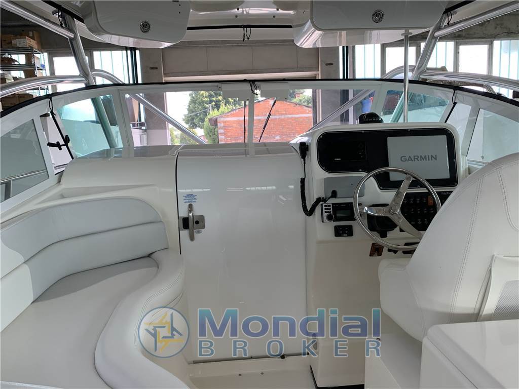 Edge Water Power Boat 265EX