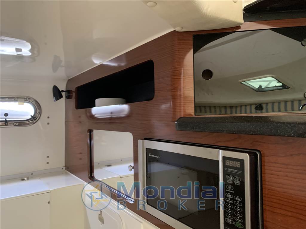 Edge Water Power Boat 265EX