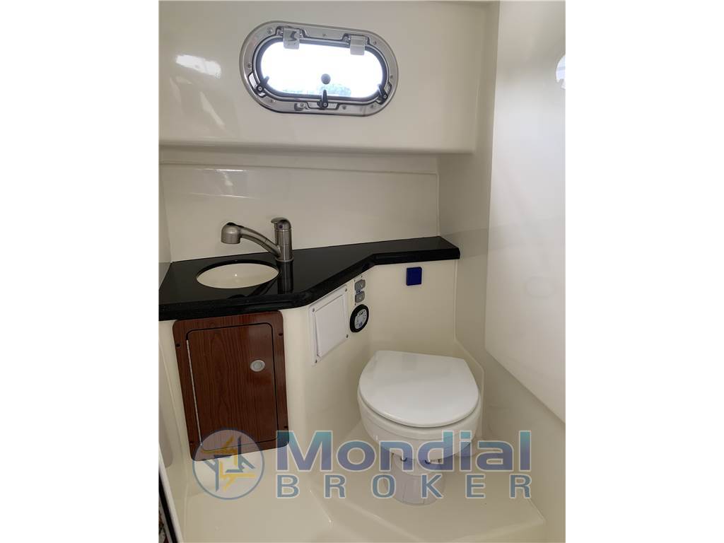 Edge Water Power Boat 265EX