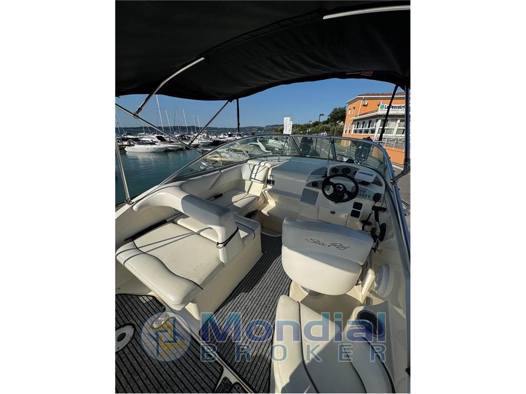 Sea Ray 255 Sundancer