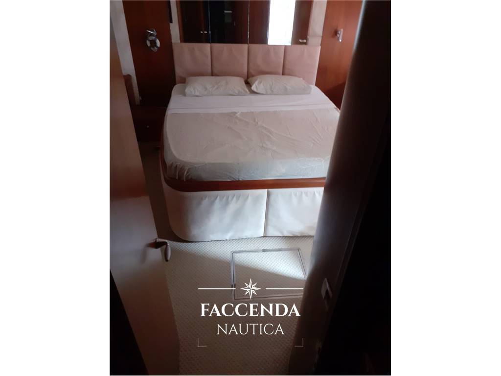 SUNSEEKER PREDATOR 62