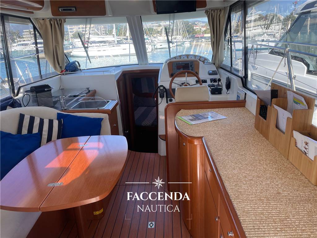 BENETEAU ANTARES 9.80