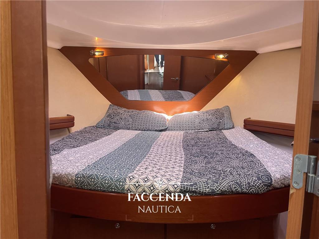 BENETEAU ANTARES 9.80