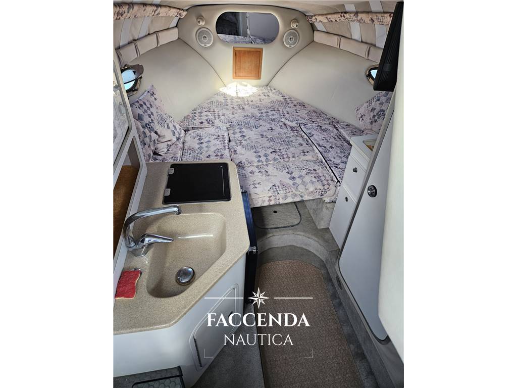 CROWNLINE 268 CR