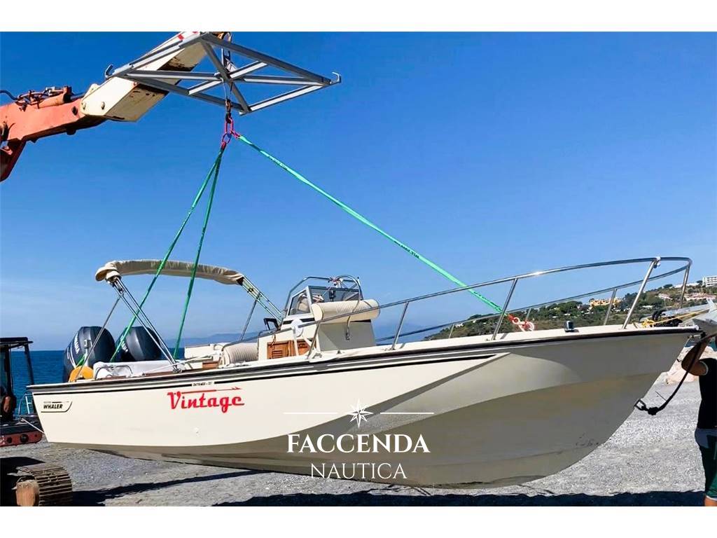 Boston Whaler 25 Outrage Classic