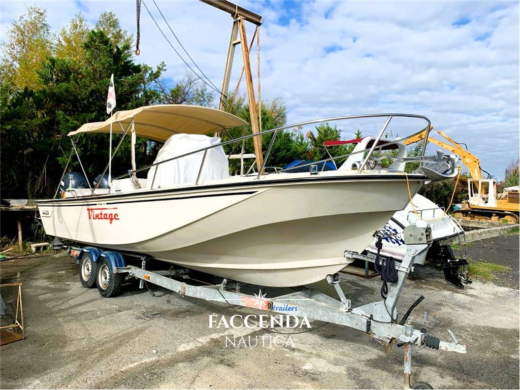 Boston Whaler 25 Outrage Classic