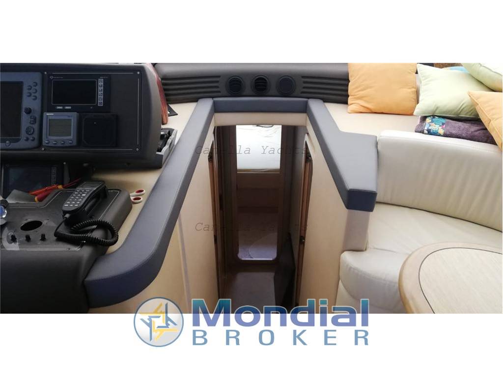 Ferretti 550