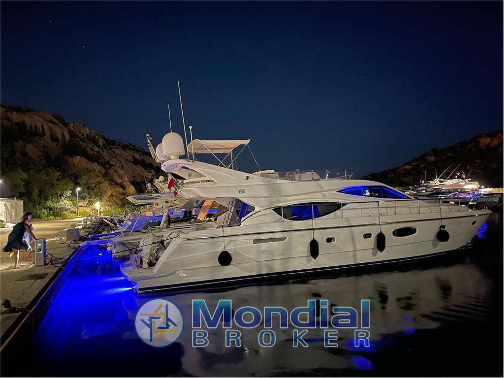 Ferretti 550