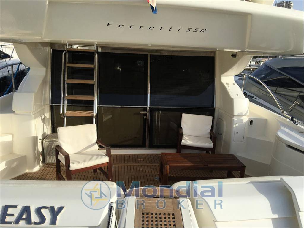 Ferretti 550
