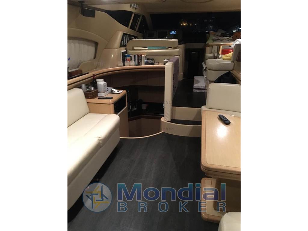 Ferretti 550
