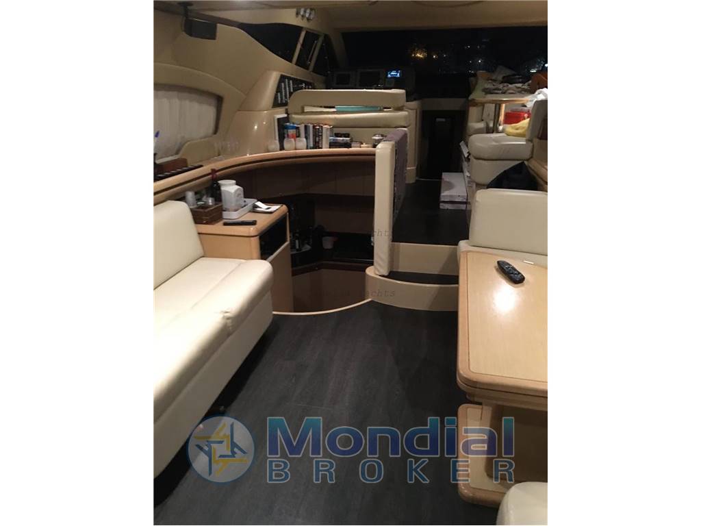 Ferretti 550