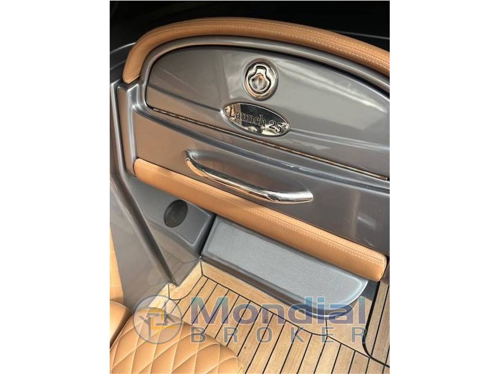 Chris Craft Launch 25