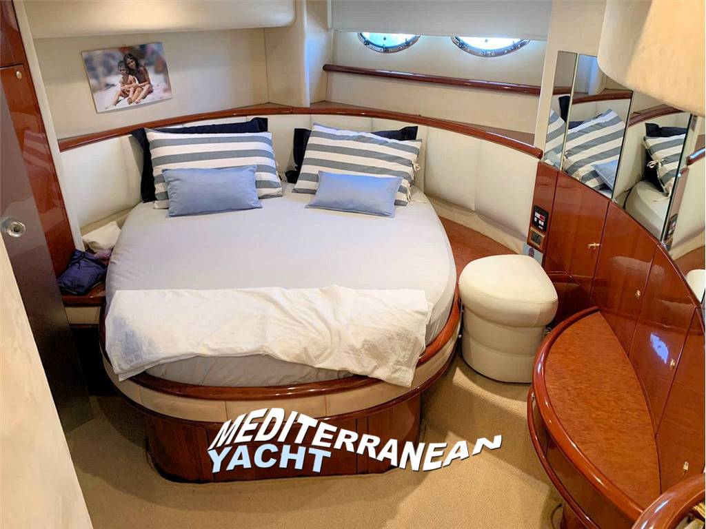 Fairline - Squadron 62