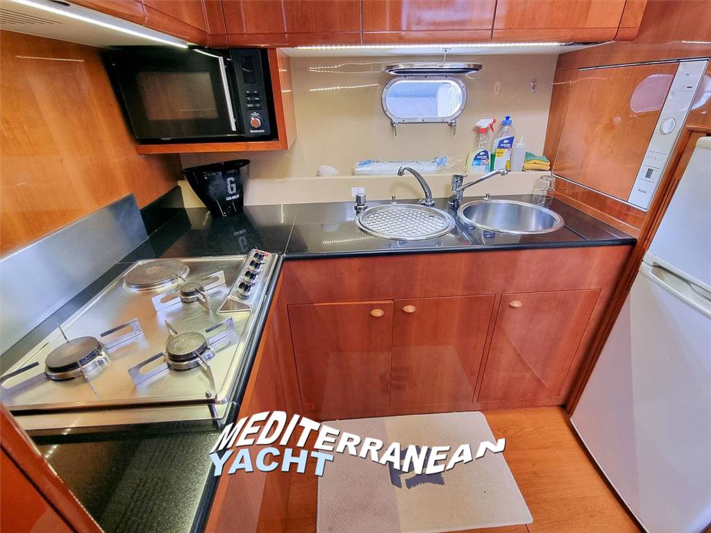 FERRETTI - 57