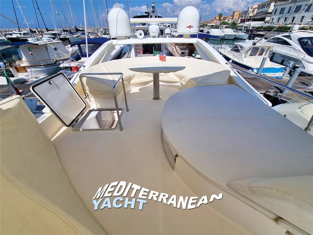 Ferretti 57