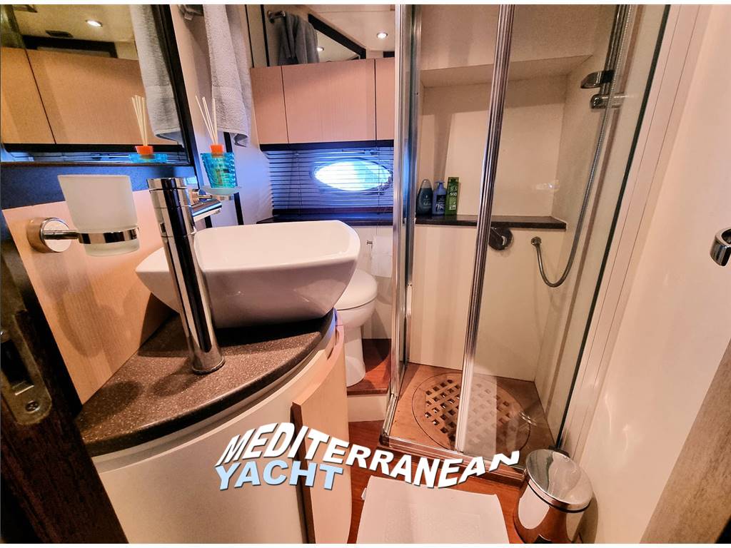 NAVALE DEL TIRRENO - CAYMAN 50 FLY