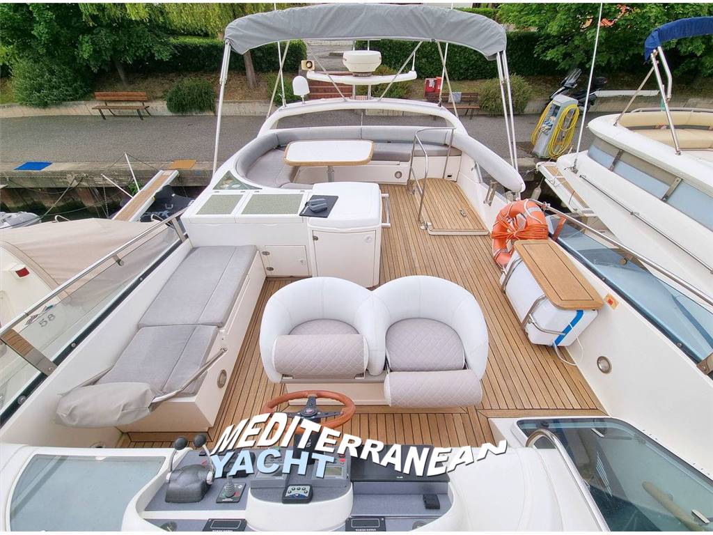 Fairline Squadron 55