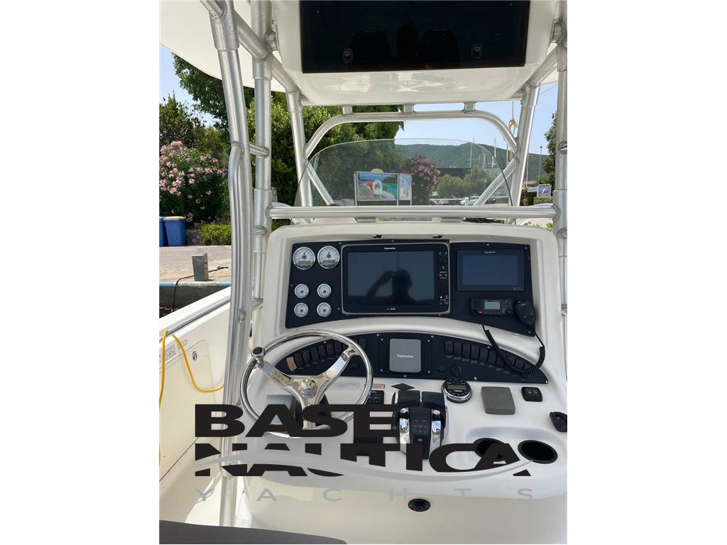 BOSTON WHALER 320 OUTRAGE