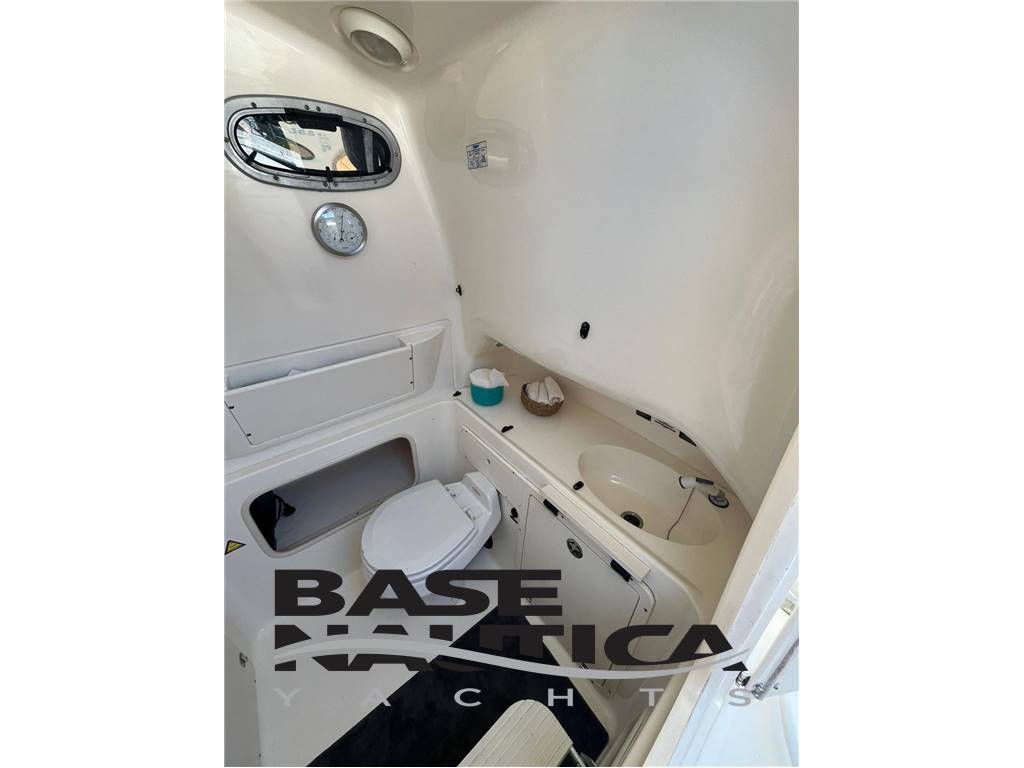 BOSTON WHALER 320 OUTRAGE
