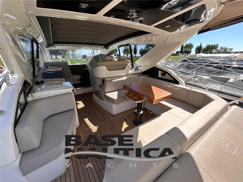 CRANCHI YACHTS M44 HT