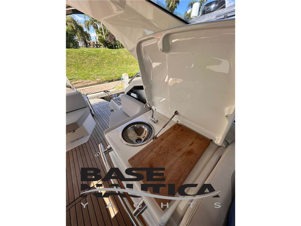 CRANCHI YACHTS M44 HT