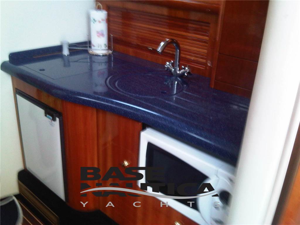 CRANCHI YACHTS ZAFFIRO 34