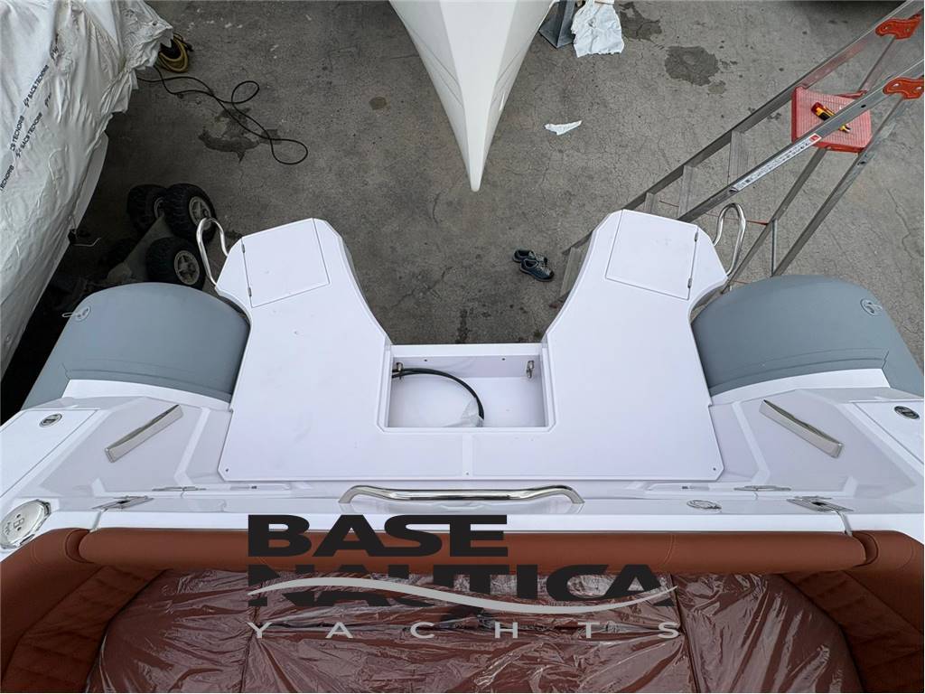 ITALBOATS STINGHER 28 GT