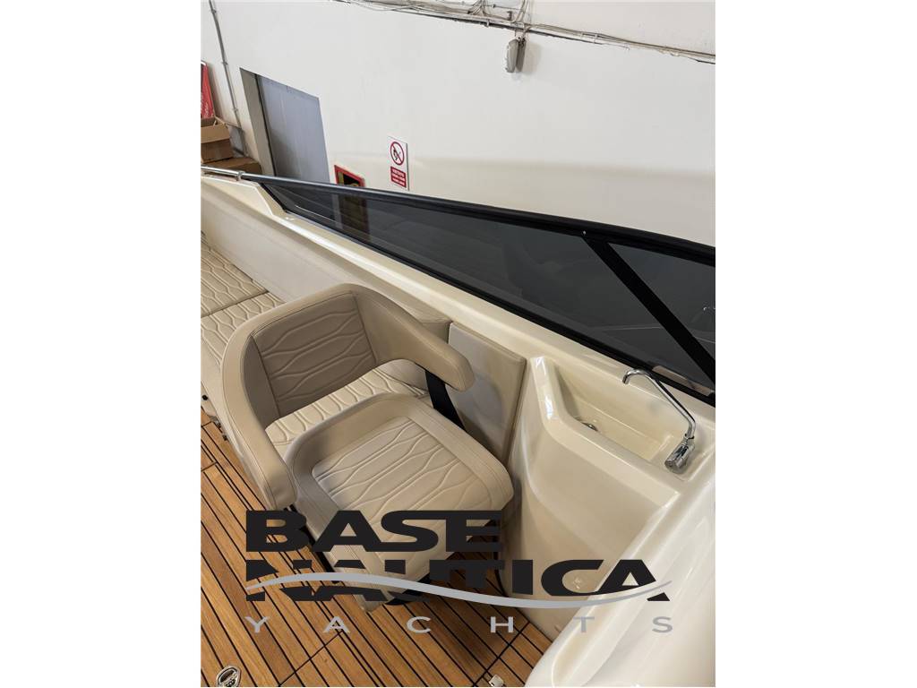 Cranchi E26 Rider